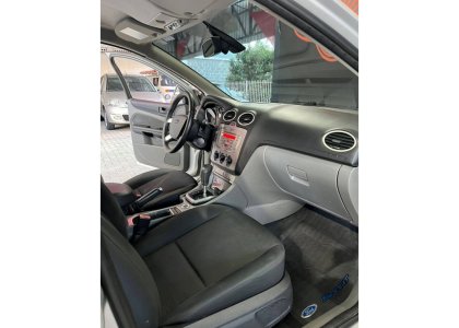 FORD FOCUS2.0 GLX 16V FLEX 4P AUTOMÁTICO