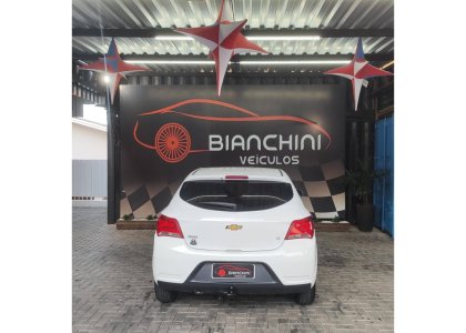 CHEVROLET ONIX1.0 MPFI LT 8V FLEX 4P MANUAL