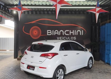 HYUNDAI HB201.6 PREMIUM 16V FLEX 4P AUTOMÁTICO