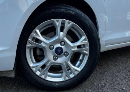 new fiesta sedan 1.6 aut.