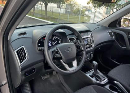 creta 1.6 at action