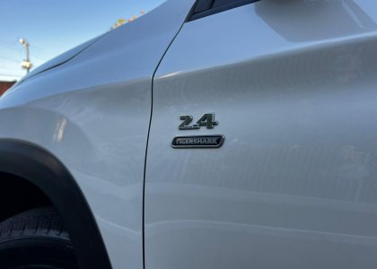 fiat toro freedom 2.4 at 9m baixa km