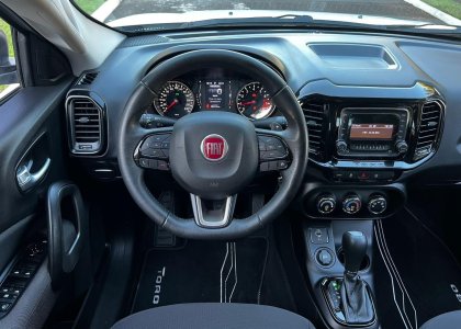 fiat toro freedom 2.4 at 9m baixa km