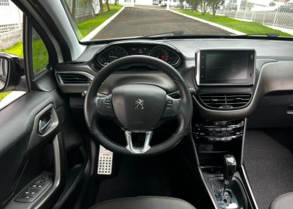 peugeot 2008 allure 1.6 at 2020