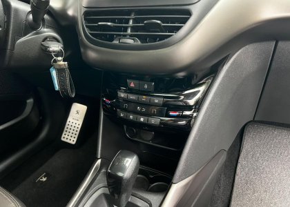 peugeot 2008 allure 1.6 at 2020