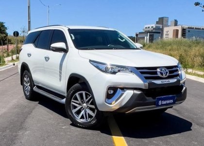 Toyota Hilux SW4
