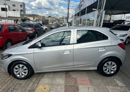 GM - Chevrolet ONIX HATCH LT 1.0 8V FlexPower 5p Mec. 2019 Flex