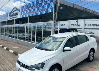 VW - VolksWagen VOYAGE 1.0/1.0 City Mi Total Flex 8V 4p 2013