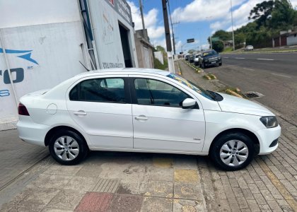 VW - VolksWagen VOYAGE 1.0/1.0 City Mi Total Flex 8V 4p 2013