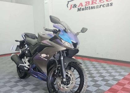 Yamaha YZF R1