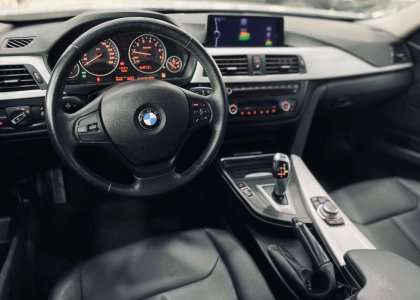 BMW BMW 320i