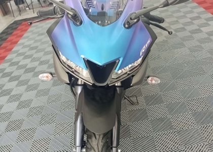 Yamaha YZF R1