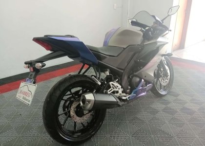 Yamaha YZF R1