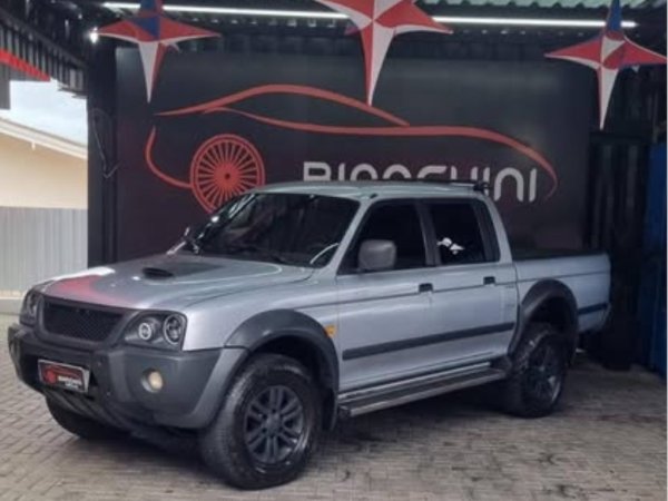 MITSUBISHI L200 OUTDOOR 2.5 HPE 4X4 CD 8V TURBO INTERCOOLER DIESEL 4P AUTOMÁTICO