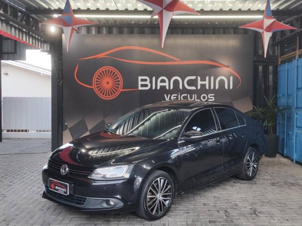VOLKSWAGEN JETTA2.0 TSI HIGHLINE 211CV GASOLINA 4P TIPTRONIC