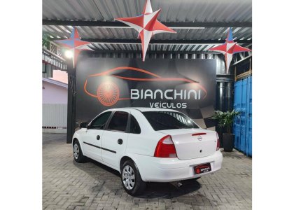 CHEVROLET CORSA1.8 MPFI SEDAN 8V GASOLINA 4P MANUAL