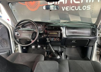 FORD RANGER2.3 XLS 16V 4X2 CD GASOLINA 4P MANUAL