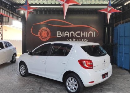 RENAULT SANDERO1.0 EXPRESSION 16V FLEX 4P MANUAL