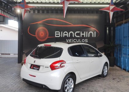 PEUGEOT 2081.5 ALLURE 8V FLEX 4P MANUAL
