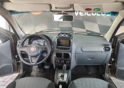 FIAT PALIO1.8 MPI ADVENTURE WEEKEND 16V FLEX 4P AUTOMÁTICO