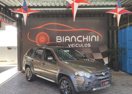 FIAT PALIO1.8 MPI ADVENTURE WEEKEND 16V FLEX 4P AUTOMÁTICO