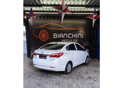 HYUNDAI HB20S1.6 COMFORT PLUS 16V FLEX 4P MANUAL