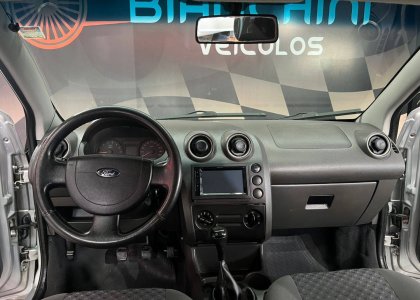 FORD FIESTA1.0 MPI 8V GASOLINA 4P MANUAL