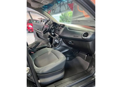 FIAT BRAVO1.8 ESSENCE 16V FLEX 4P AUTOMÁTICO