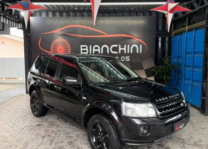 LAND ROVER FREELANDER 23.2 S 6V 24V GASOLINA 4P AUTOMÁTICO