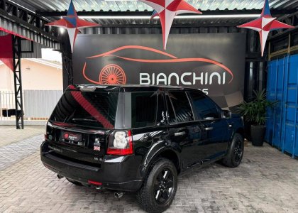 LAND ROVER FREELANDER 23.2 S 6V 24V GASOLINA 4P AUTOMÁTICO