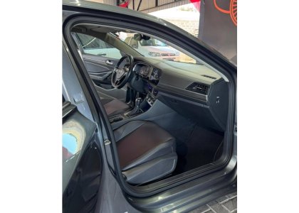 VOLKSWAGEN JETTA1.4 250 TSI TOTAL FLEX COMFORTLINE TIPTRONIC