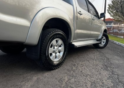 toyota hilux cd 4x4 srv 3.0