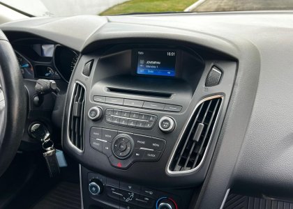 focus 1.6 se 2018 manual