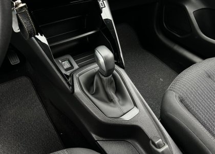 peugeot 208 1.6 active pack aut