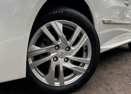 peugeot 208 1.6 active pack aut