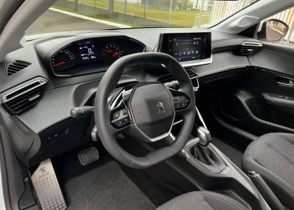 peugeot 208 1.6 active pack aut