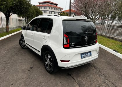 up cross 1.0 tsi total flex