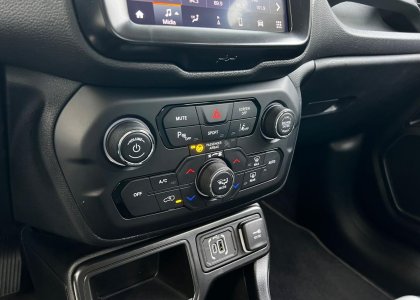 jeep renegade longitude t270 1.3 tb 4x2 flex aut 2025