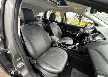 ford focus titanium plus