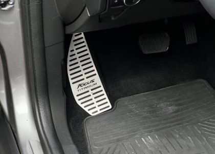 ford focus titanium plus