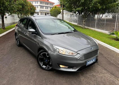 ford focus titanium plus