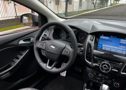 ford focus titanium plus