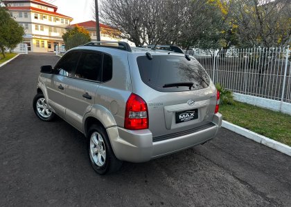 hyundai tucson gl 20 l 2010