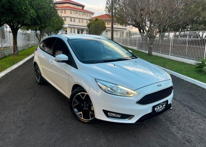 ford focus hatch se plus 2.0 2019