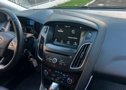ford focus hatch se plus 2.0 2019