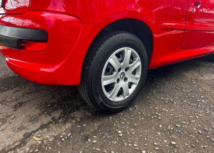 peugeot 207 hatch xr 1.4 8v flex 2p 2011