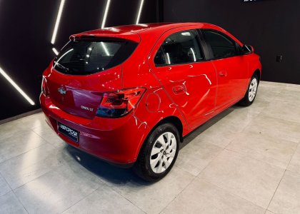 GM - Chevrolet ONIX HATCH LT 1.4 8V FlexPower 5p Mec. 2015 Flex