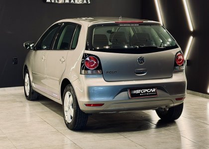 VW - VolksWagen Polo 1.6 Mi/S.Ouro 1.6 Mi Tot.Flex 8V 5p 2013 Flex