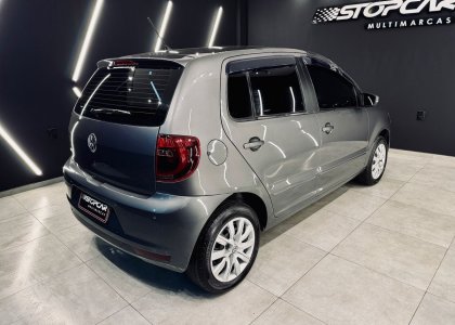 VW - VolksWagen Fox 1.0 Mi Total Flex 8V 5p 2013 Flex