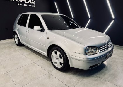 VW - VolksWagen Golf 1.6Mi/ 1.6Mi Gener./Black & Silver 2002 Gasolina